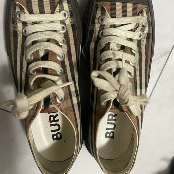 Burberry Plaid Sneakers - Black and Brown size 39 - Picture 11 of 12
